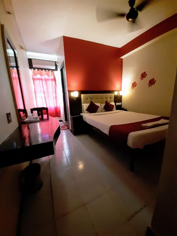 Ravi Krishna Inn Pondicherry Exterior foto
