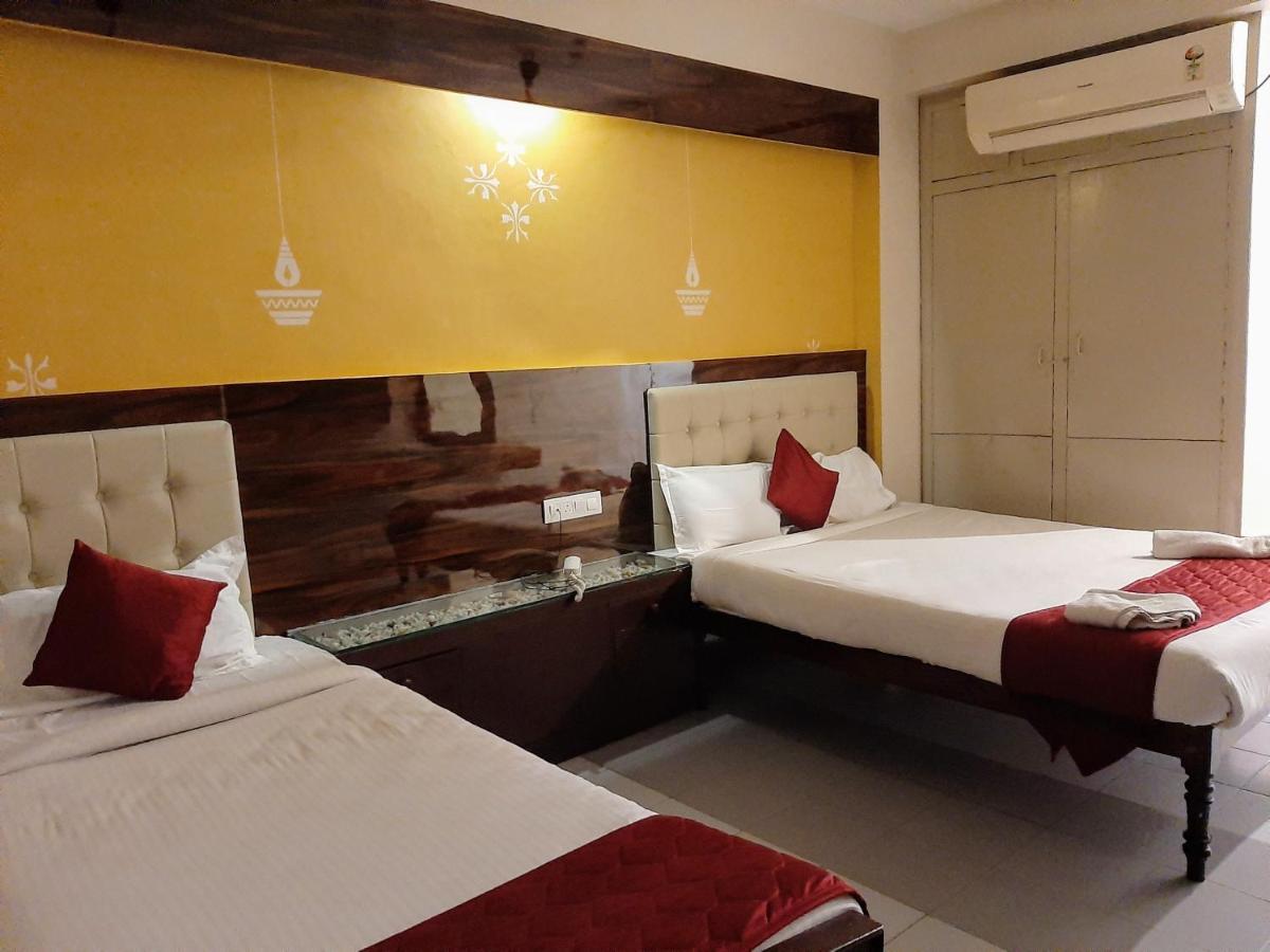 Ravi Krishna Inn Pondicherry Exterior foto