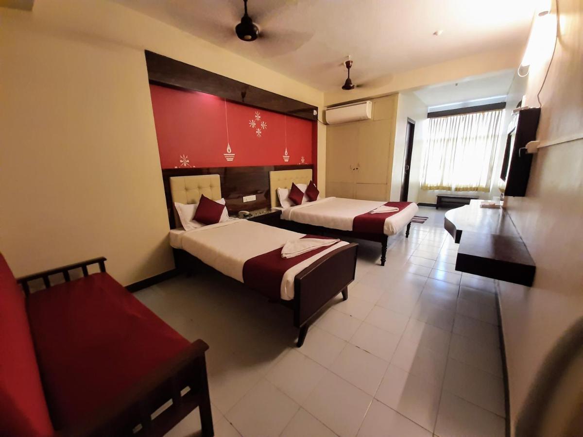 Ravi Krishna Inn Pondicherry Exterior foto